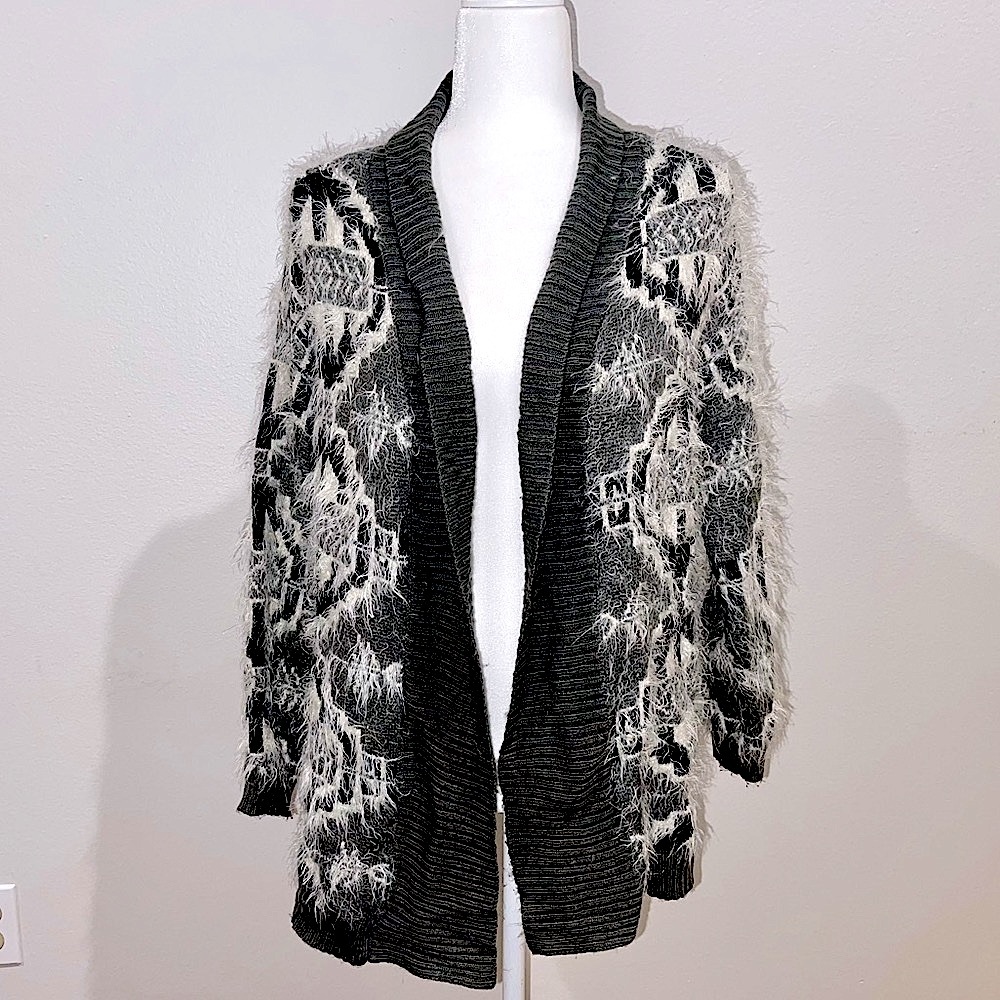*Charlotte Russe*  • Geometrical, Comfy, Soft Cardigan • (women’s Medium)